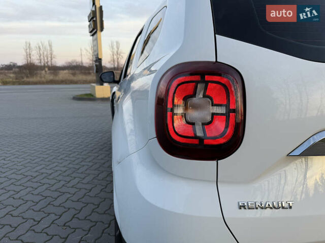 Білий Рено Дастер, об'ємом двигуна 1.5 л та пробігом 152 тис. км за 14999 $, фото 7 на Automoto.ua