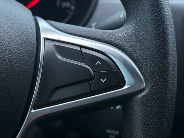 Білий Рено Дастер, об'ємом двигуна 1.6 л та пробігом 97 тис. км за 12790 $, фото 20 на Automoto.ua