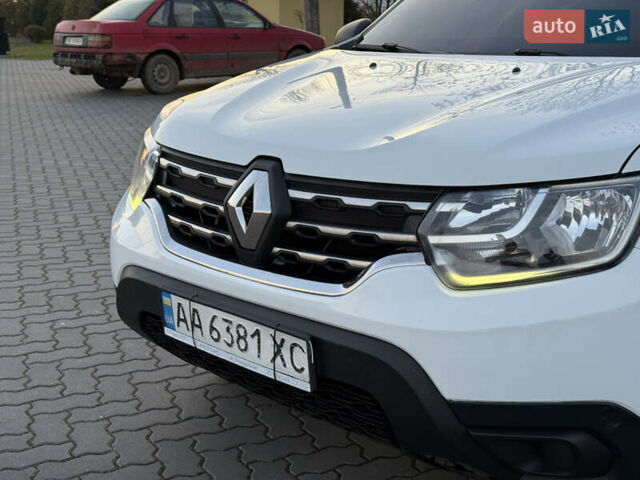 Білий Рено Дастер, об'ємом двигуна 1.5 л та пробігом 152 тис. км за 14999 $, фото 3 на Automoto.ua