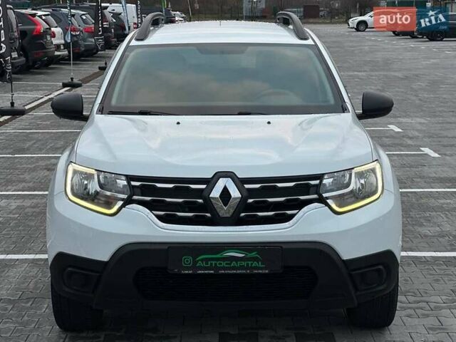 Білий Рено Дастер, об'ємом двигуна 1.6 л та пробігом 97 тис. км за 12790 $, фото 15 на Automoto.ua