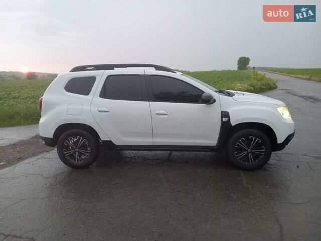 Белый Рено Дастер, объемом двигателя 1.46 л и пробегом 135 тыс. км за 13700 $, фото 7 на Automoto.ua