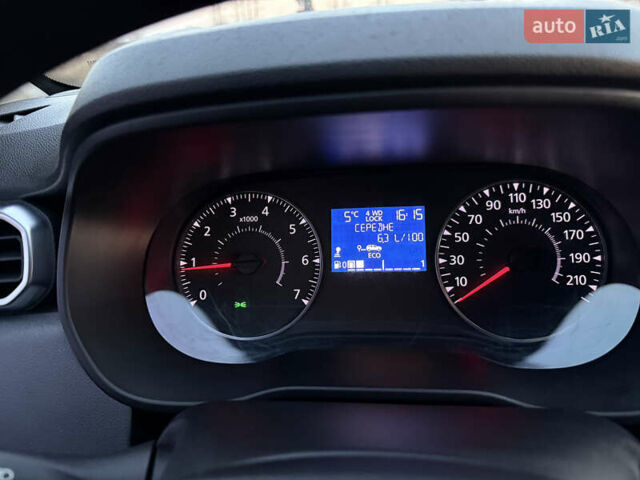 Білий Рено Дастер, об'ємом двигуна 1.5 л та пробігом 152 тис. км за 14999 $, фото 16 на Automoto.ua