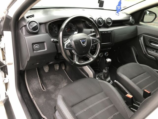 Белый Рено Дастер, объемом двигателя 1.5 л и пробегом 154 тыс. км за 15200 $, фото 10 на Automoto.ua