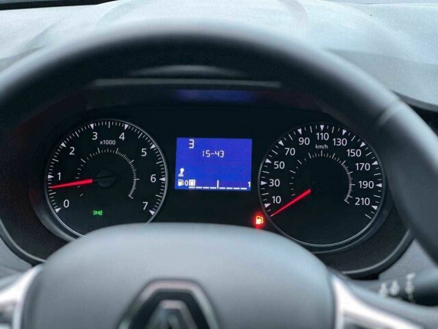 Білий Рено Дастер, об'ємом двигуна 1.6 л та пробігом 97 тис. км за 12790 $, фото 14 на Automoto.ua