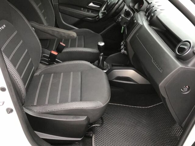 Белый Рено Дастер, объемом двигателя 1.5 л и пробегом 154 тыс. км за 15200 $, фото 15 на Automoto.ua