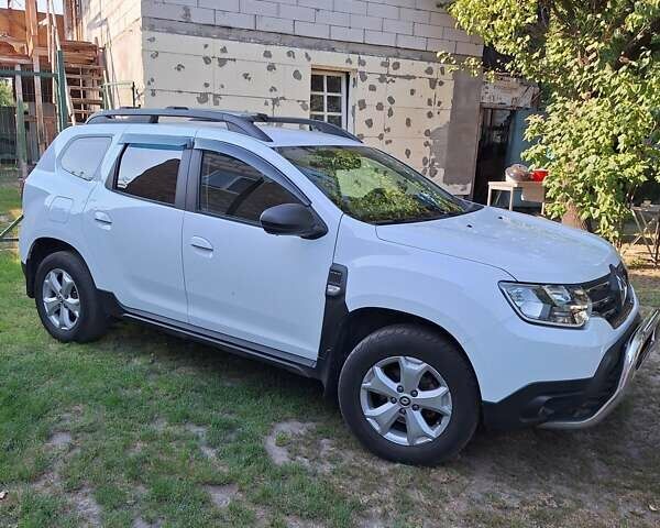Білий Рено Дастер, об'ємом двигуна 1.6 л та пробігом 114 тис. км за 15950 $, фото 3 на Automoto.ua