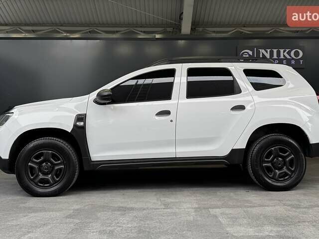 Білий Рено Дастер, об'ємом двигуна 1.6 л та пробігом 231 тис. км за 12500 $, фото 7 на Automoto.ua