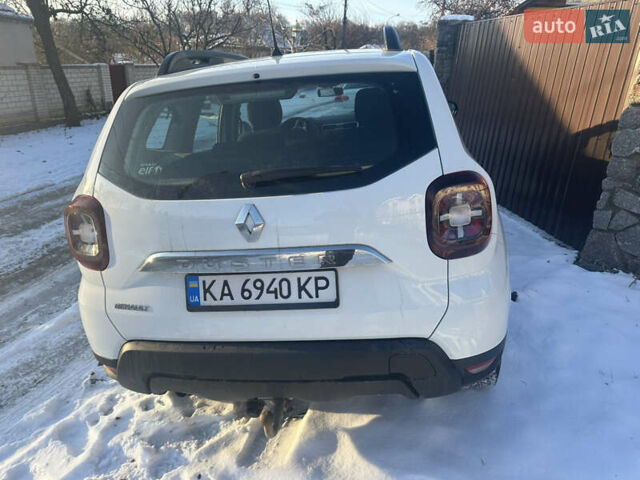 Белый Рено Дастер, объемом двигателя 1.46 л и пробегом 138 тыс. км за 15000 $, фото 5 на Automoto.ua