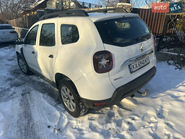 Белый Рено Дастер, объемом двигателя 1.46 л и пробегом 138 тыс. км за 15000 $, фото 4 на Automoto.ua