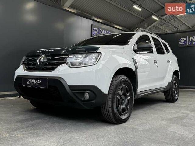 Білий Рено Дастер, об'ємом двигуна 1.6 л та пробігом 231 тис. км за 12500 $, фото 4 на Automoto.ua