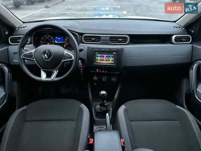 Білий Рено Дастер, об'ємом двигуна 1.6 л та пробігом 97 тис. км за 12790 $, фото 20 на Automoto.ua