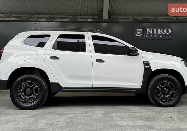 Білий Рено Дастер, об'ємом двигуна 1.6 л та пробігом 231 тис. км за 12500 $, фото 22 на Automoto.ua