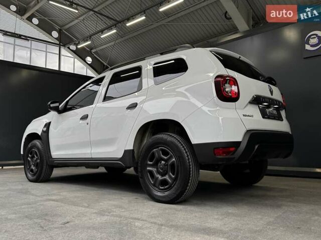 Білий Рено Дастер, об'ємом двигуна 1.6 л та пробігом 231 тис. км за 12500 $, фото 9 на Automoto.ua