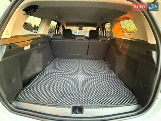 Белый Рено Дастер, объемом двигателя 1.5 л и пробегом 228 тыс. км за 14199 $, фото 26 на Automoto.ua