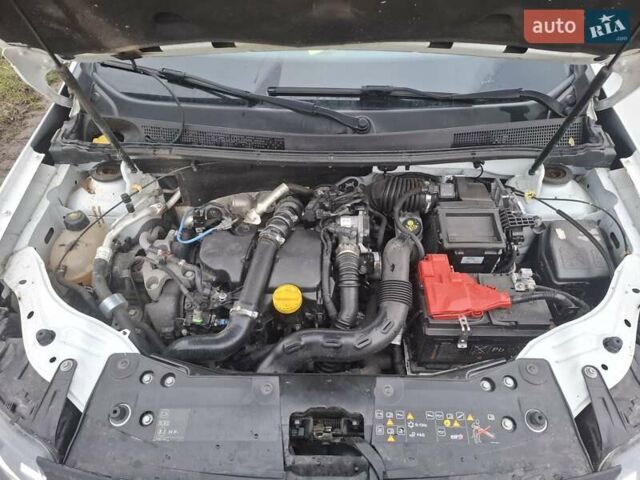 Белый Рено Дастер, объемом двигателя 1.5 л и пробегом 215 тыс. км за 14500 $, фото 22 на Automoto.ua