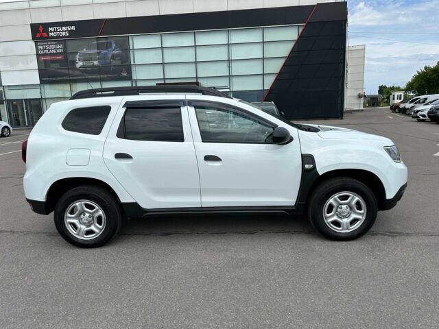 Білий Рено Дастер, об'ємом двигуна 1.6 л та пробігом 102 тис. км за 14900 $, фото 7 на Automoto.ua