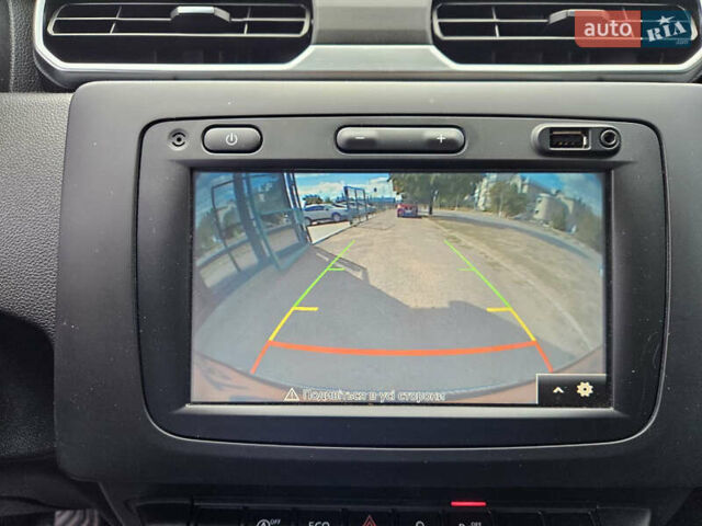 Білий Рено Дастер, об'ємом двигуна 1.6 л та пробігом 64 тис. км за 15300 $, фото 12 на Automoto.ua