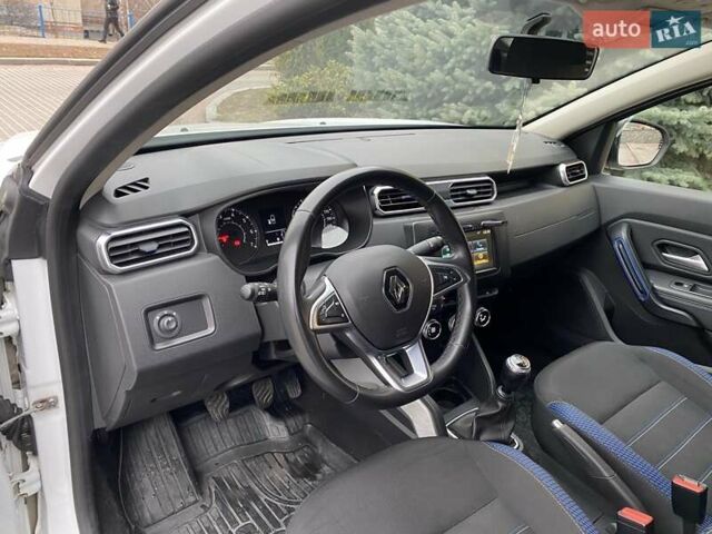 Белый Рено Дастер, объемом двигателя 1.5 л и пробегом 157 тыс. км за 16500 $, фото 9 на Automoto.ua
