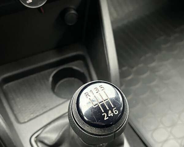 Белый Рено Дастер, объемом двигателя 1.5 л и пробегом 135 тыс. км за 15939 $, фото 14 на Automoto.ua