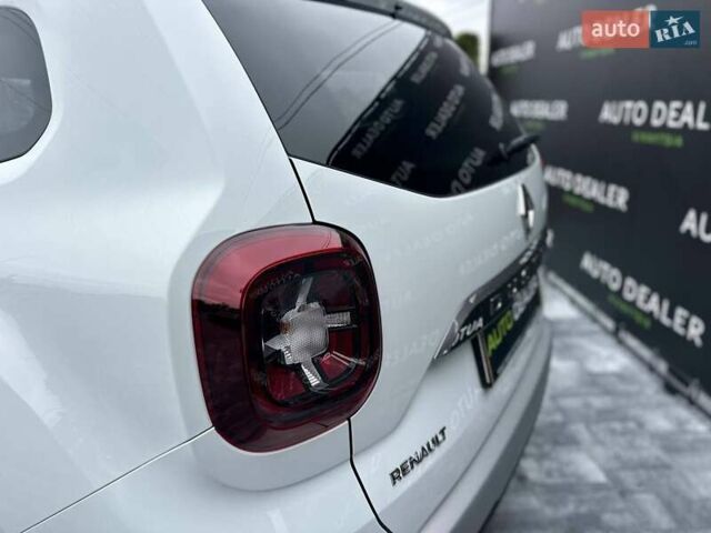 Білий Рено Дастер, об'ємом двигуна 1.6 л та пробігом 30 тис. км за 16300 $, фото 28 на Automoto.ua