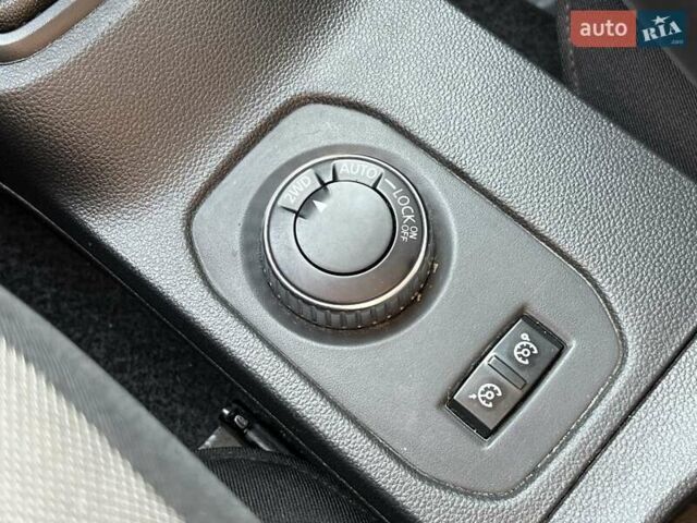 Рено Дастер 2020 в Киеве на Automoto.ua Белый Рено Дастер, объемом двигателя 1.5 л и пробегом 161 тыс. км за 15728 $, фото 27 на Automoto.ua