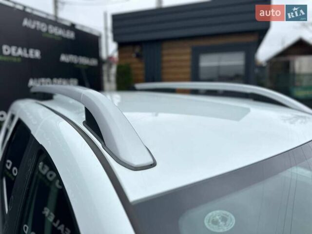 Білий Рено Дастер, об'ємом двигуна 1.6 л та пробігом 30 тис. км за 16300 $, фото 44 на Automoto.ua