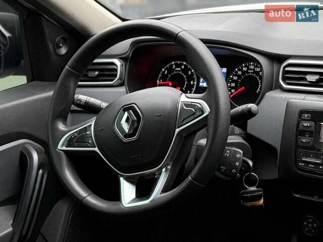 Білий Рено Дастер, об'ємом двигуна 1.6 л та пробігом 220 тис. км за 12500 $, фото 9 на Automoto.ua