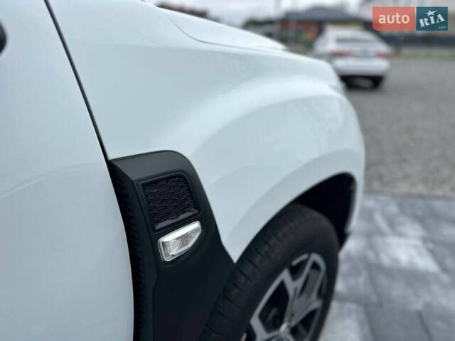 Білий Рено Дастер, об'ємом двигуна 1.6 л та пробігом 30 тис. км за 16300 $, фото 36 на Automoto.ua