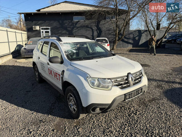 Белый Рено Дастер, объемом двигателя 1.46 л и пробегом 180 тыс. км за 7800 $, фото 2 на Automoto.ua