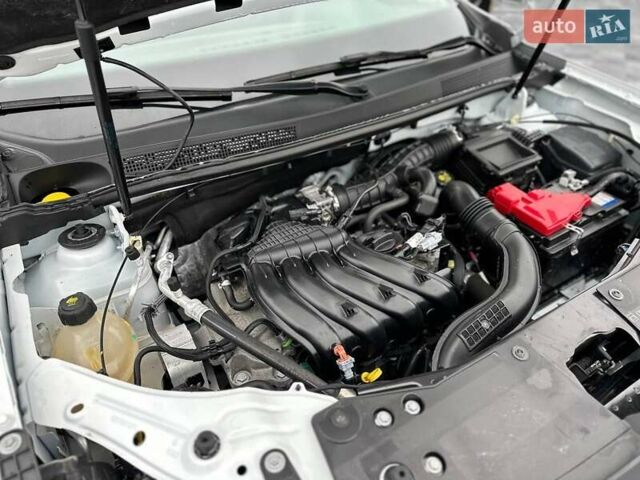 Білий Рено Дастер, об'ємом двигуна 1.6 л та пробігом 30 тис. км за 16300 $, фото 66 на Automoto.ua