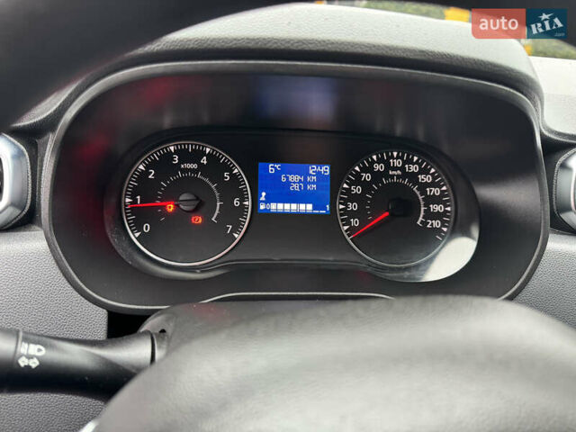 Белый Рено Дастер, объемом двигателя 1.5 л и пробегом 67 тыс. км за 16900 $, фото 10 на Automoto.ua