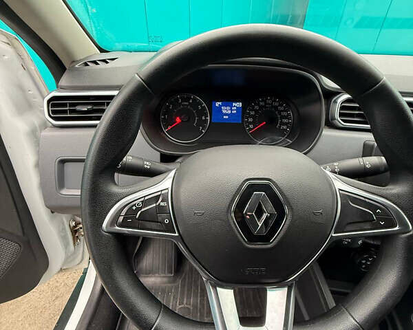 Белый Рено Дастер, объемом двигателя 1.46 л и пробегом 93 тыс. км за 16200 $, фото 6 на Automoto.ua