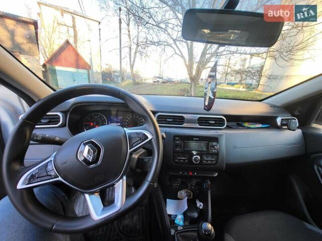 Белый Рено Дастер, объемом двигателя 1.6 л и пробегом 67 тыс. км за 16000 $, фото 6 на Automoto.ua