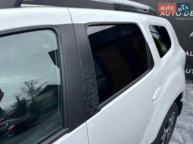Білий Рено Дастер, об'ємом двигуна 1.6 л та пробігом 30 тис. км за 16300 $, фото 32 на Automoto.ua