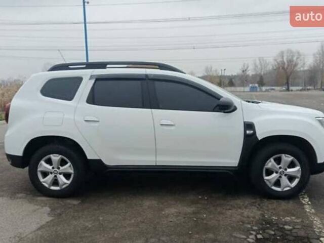 Білий Рено Дастер, об'ємом двигуна 1.6 л та пробігом 35 тис. км за 16000 $, фото 2 на Automoto.ua