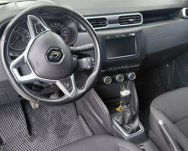 Белый Рено Дастер, объемом двигателя 1.6 л и пробегом 211 тыс. км за 14300 $, фото 4 на Automoto.ua
