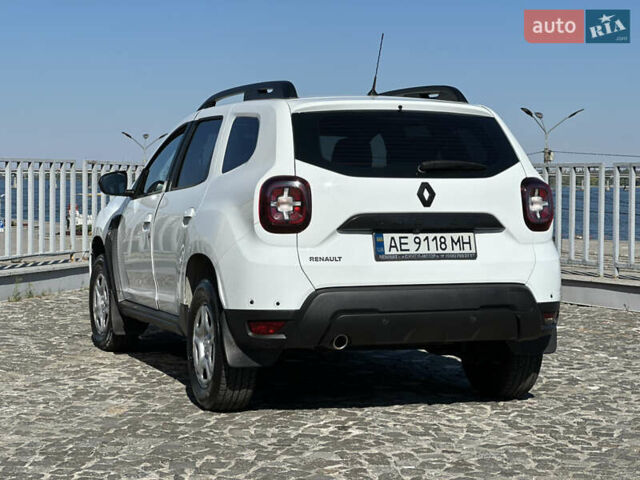Білий Рено Дастер, об'ємом двигуна 1.46 л та пробігом 216 тис. км за 14800 $, фото 4 на Automoto.ua