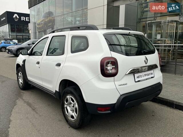 Белый Рено Дастер, объемом двигателя 1.5 л и пробегом 135 тыс. км за 15939 $, фото 7 на Automoto.ua