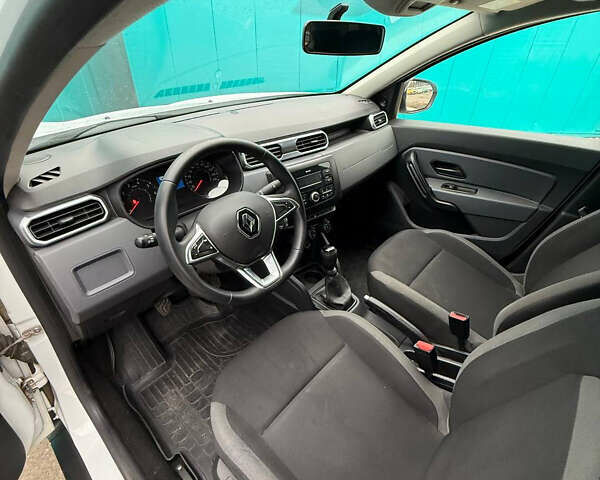 Белый Рено Дастер, объемом двигателя 1.46 л и пробегом 93 тыс. км за 16200 $, фото 7 на Automoto.ua