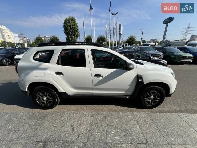 Рено Дастер 2020 в Киеве на Automoto.ua Белый Рено Дастер, объемом двигателя 1.5 л и пробегом 161 тыс. км за 15728 $, фото 7 на Automoto.ua