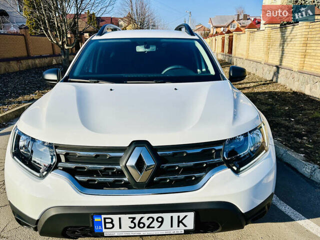 Белый Рено Дастер, объемом двигателя 1.6 л и пробегом 92 тыс. км за 12990 $, фото 9 на Automoto.ua