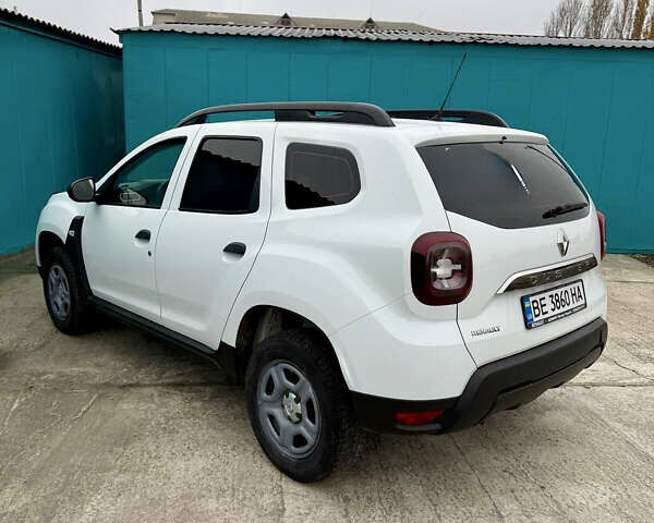 Белый Рено Дастер, объемом двигателя 1.46 л и пробегом 93 тыс. км за 16200 $, фото 4 на Automoto.ua