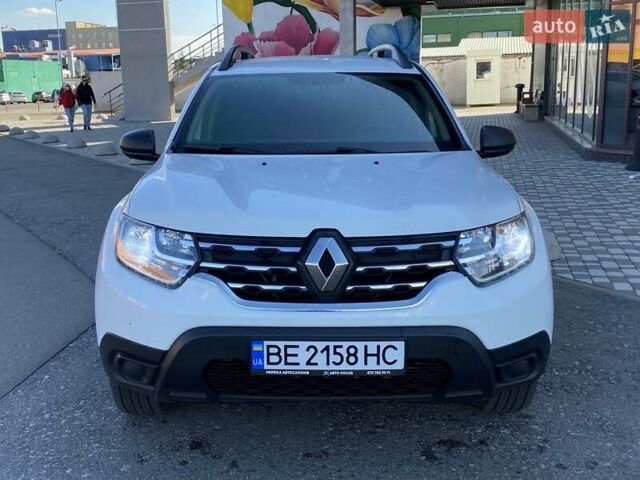 Білий Рено Дастер, об'ємом двигуна 1.5 л та пробігом 132 тис. км за 14450 $, фото 3 на Automoto.ua
