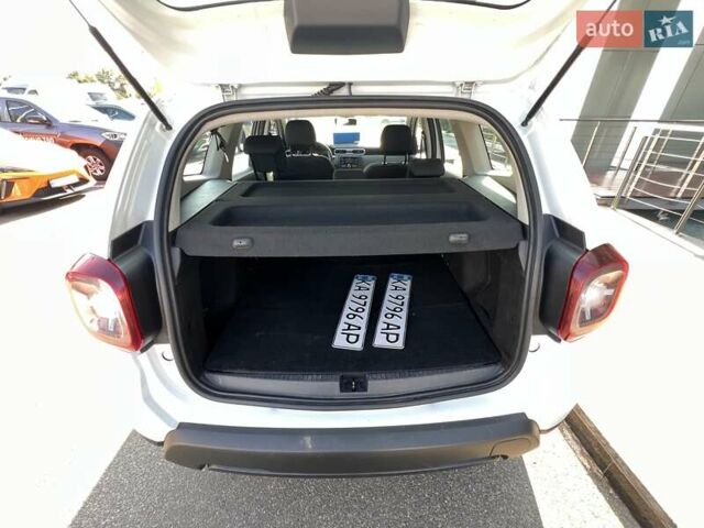 Рено Дастер 2020 в Киеве на Automoto.ua Белый Рено Дастер, объемом двигателя 1.5 л и пробегом 161 тыс. км за 15728 $, фото 17 на Automoto.ua