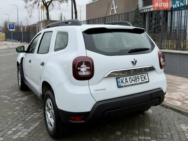 Белый Рено Дастер, объемом двигателя 1.5 л и пробегом 112 тыс. км за 13800 $, фото 4 на Automoto.ua