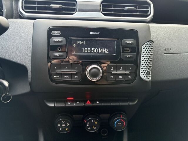 Білий Рено Дастер, об'ємом двигуна 1.5 л та пробігом 27 тис. км за 15500 $, фото 6 на Automoto.ua