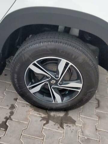 Рено Дастер 2021 у Одесі на Automoto.ua Білий Рено Дастер, об'ємом двигуна 1.6 л та пробігом 48 тис. км за 14800 $, фото 4 на Automoto.ua