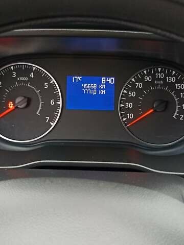 Белый Рено Дастер, объемом двигателя 1.6 л и пробегом 45 тыс. км за 14950 $, фото 8 на Automoto.ua