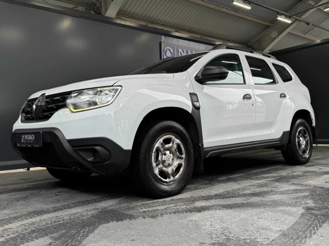 Белый Рено Дастер, объемом двигателя 1.5 л и пробегом 181 тыс. км за 14000 $, фото 1 на Automoto.ua