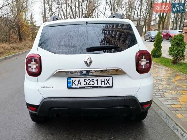 Белый Рено Дастер, объемом двигателя 1.6 л и пробегом 58 тыс. км за 16200 $, фото 4 на Automoto.ua